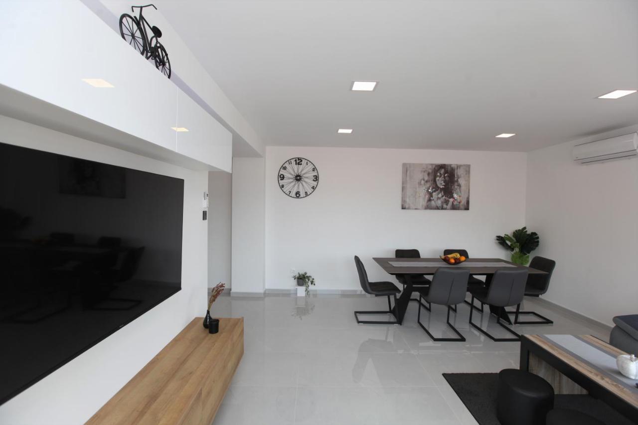 Apartmani Ive Trogir Exterior foto