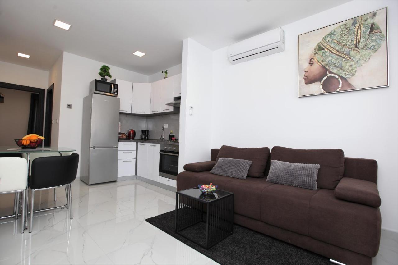 Apartmani Ive Trogir Exterior foto